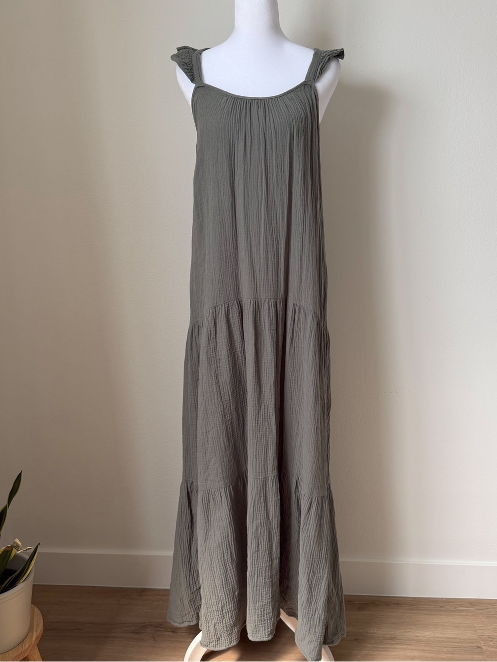 Steve Madden 100% Cotton Gauze Tiered Maxi Dress Sage Green Coastal S
